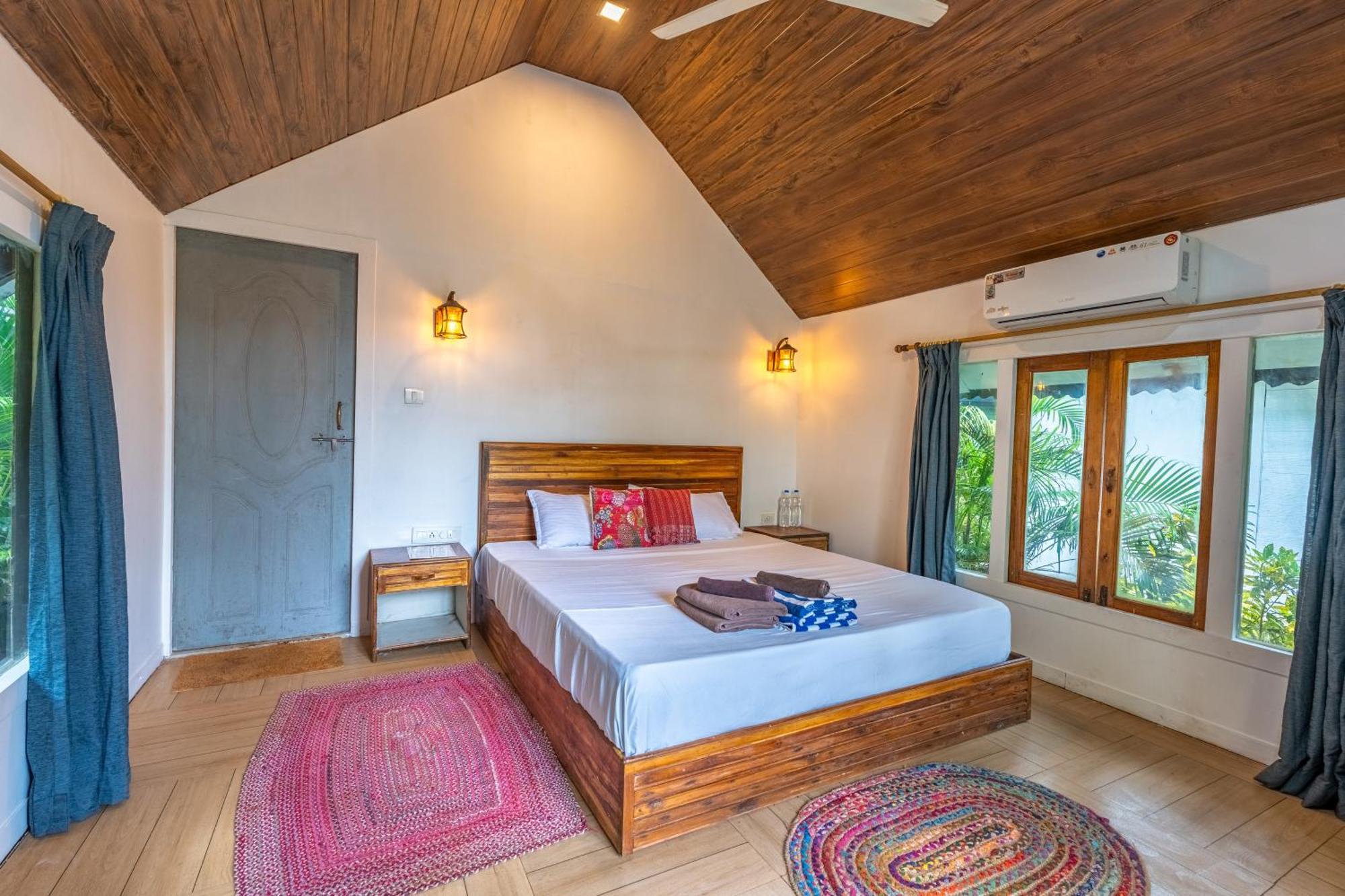 Simrose Hotel Agonda Bagian luar foto