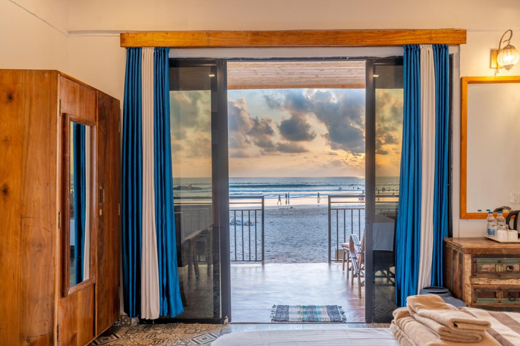 Simrose Hotel Agonda Bagian luar foto